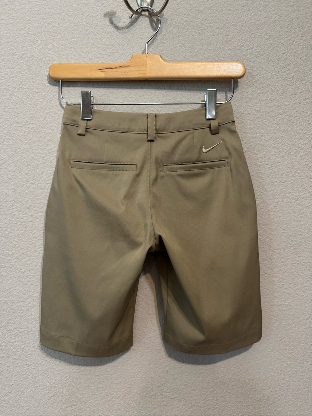 NWT! Nike Boy’s Performance Golf Shorts, Size XS, Khaki - Picture 4 of 6